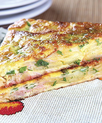 Tortilha de batata com presunto e queijo